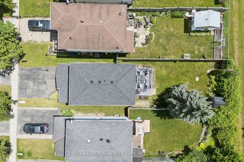 Photo 40 at 206 Hickling Trail, Grove East, Barrie