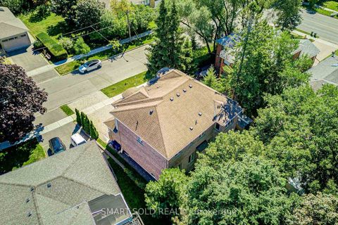 Photo 48 at 6 Brill Crescent, Newtonbrook West, Toronto
