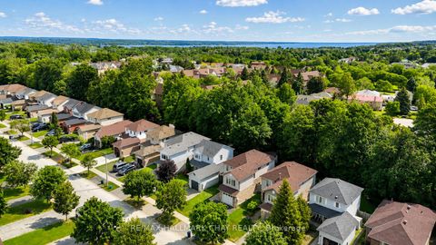 Photo 3 at 100 Copeman Crescent, Painswick North, Barrie