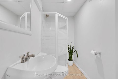 Photo 18 at 100 Copeman Crescent, Painswick North, Barrie