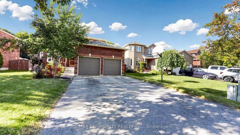 Photo 1 at 38 Iveagh Drive, Keswick North, Georgina
