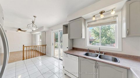 Photo 11 at 38 Iveagh Drive, Keswick North, Georgina