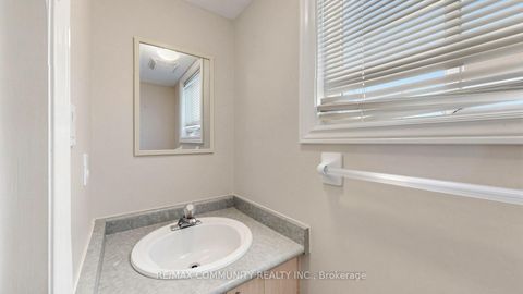 Photo 15 at 38 Iveagh Drive, Keswick North, Georgina