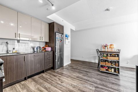 Photo 11 at 202 - 180 Fairview Mall Drive, Don Valley Village, Toronto