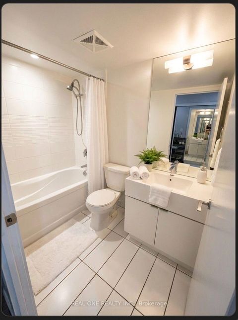 Photo 4 at 315 - 151 Dan Leckie Way, Waterfront Communities C1, Toronto