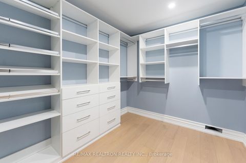 Photo 15 at 32 Bradfield Avenue W, City Centre West, Toronto
