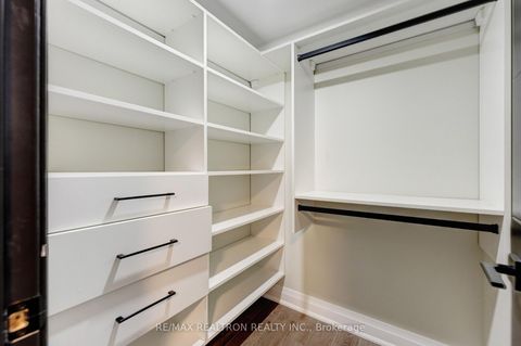 Photo 16 at 32 Bradfield Avenue W, City Centre West, Toronto