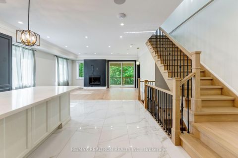 Photo 31 at 32 Bradfield Avenue W, City Centre West, Toronto