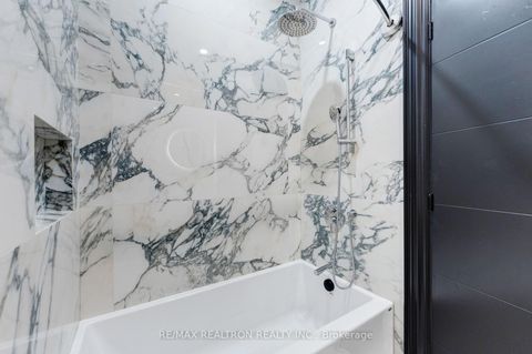 Photo 35 at 32 Bradfield Avenue W, City Centre West, Toronto