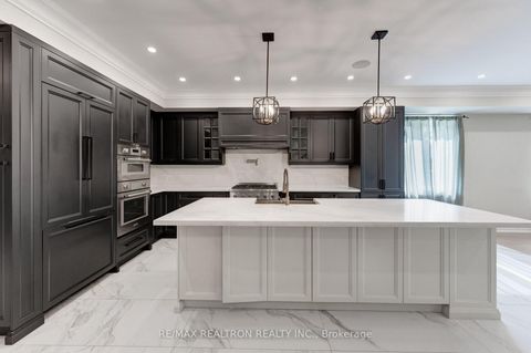 Photo 38 at 32 Bradfield Avenue W, City Centre West, Toronto