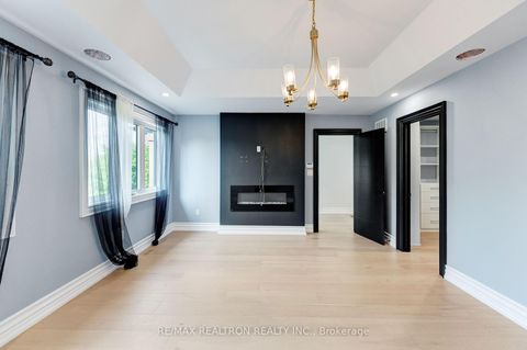 Photo 43 at 32 Bradfield Avenue W, City Centre West, Toronto