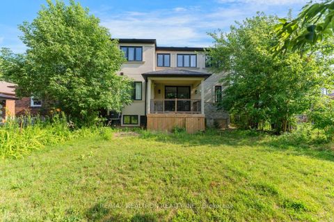 Photo 46 at 32 Bradfield Avenue W, City Centre West, Toronto