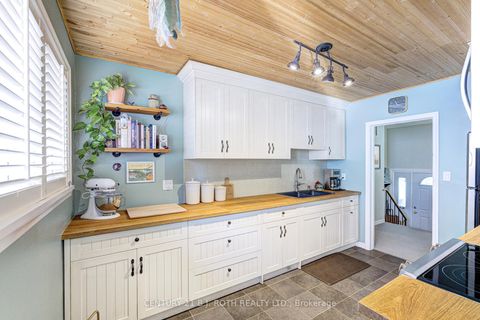 Photo 12 at 109 Wincott Drive, The Westway, Toronto