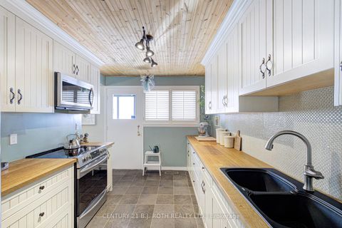 Photo 15 at 109 Wincott Drive, The Westway, Toronto