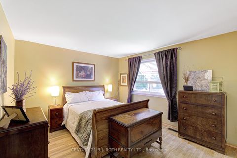 Photo 20 at 109 Wincott Drive, The Westway, Toronto