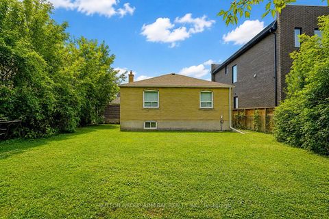 Photo 5 at 78 Invermay Avenue, Clanton Park, Toronto