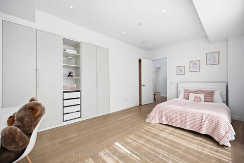 Photo 31 at 18 Herne Hill, Humber Valley, Toronto