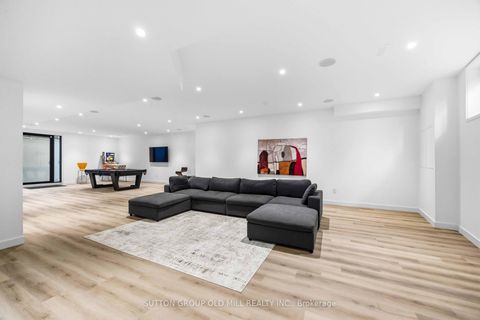Photo 37 at 18 Herne Hill, Humber Valley, Toronto