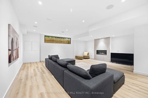 Photo 40 at 18 Herne Hill, Humber Valley, Toronto