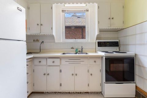 Photo 13 at 519 Douglas Avenue, Nortown, Toronto