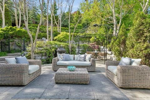 Photo 3 at 73 Bonnyview Drive, Queensway, Toronto
