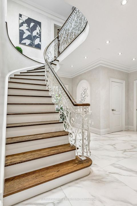 Photo 24 at 73 Bonnyview Drive, Queensway, Toronto