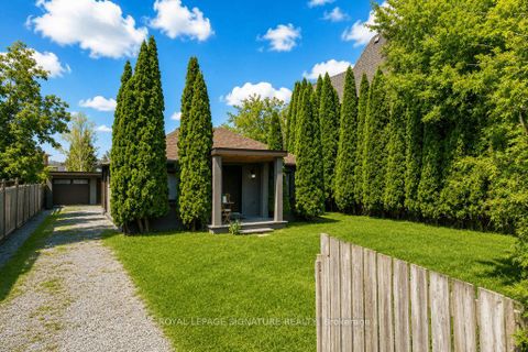 Photo 1 at 606 Lake Drive S, Keswick South, Georgina