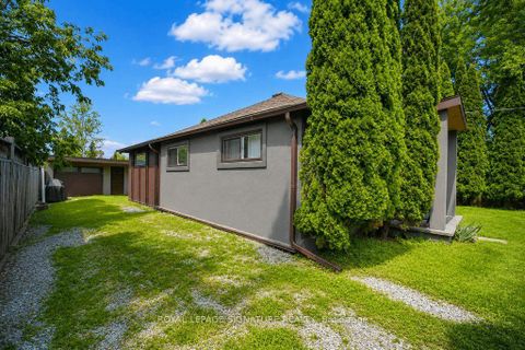 Photo 3 at 606 Lake Drive S, Keswick South, Georgina