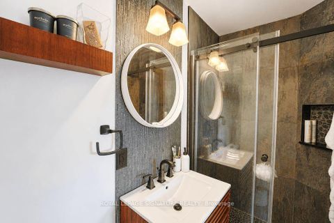 Photo 15 at 606 Lake Drive S, Keswick South, Georgina