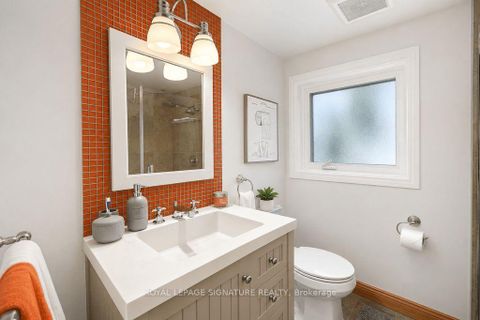 Photo 16 at 606 Lake Drive S, Keswick South, Georgina