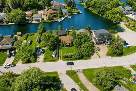 Photo 29 at 606 Lake Drive S, Keswick South, Georgina