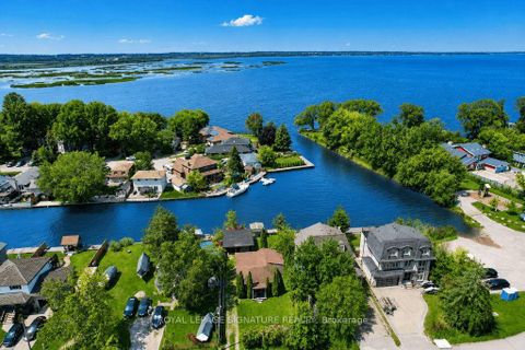 Photo 30 at 606 Lake Drive S, Keswick South, Georgina