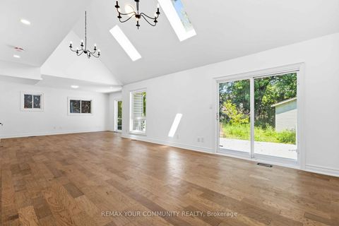 Photo 10 at 924 Helen Street, Alcona, Innisfil