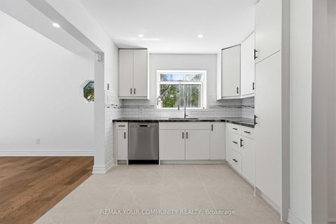 Photo 12 at 924 Helen Street, Alcona, Innisfil