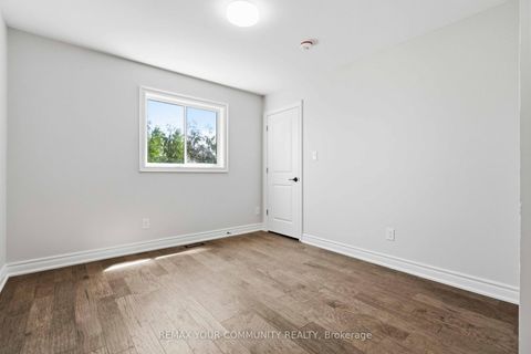 Photo 26 at 924 Helen Street, Alcona, Innisfil