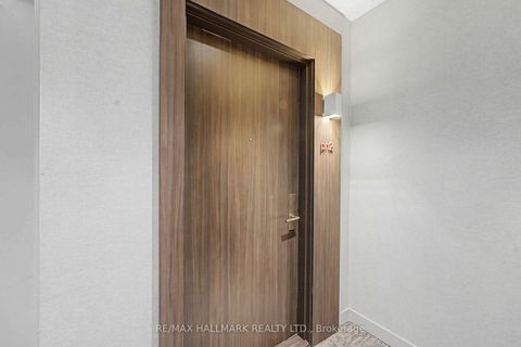 Photo 5 at PH2 - 185 Roehampton Avenue, Mount Pleasant West, Toronto