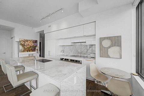 Photo 21 at PH2 - 185 Roehampton Avenue, Mount Pleasant West, Toronto
