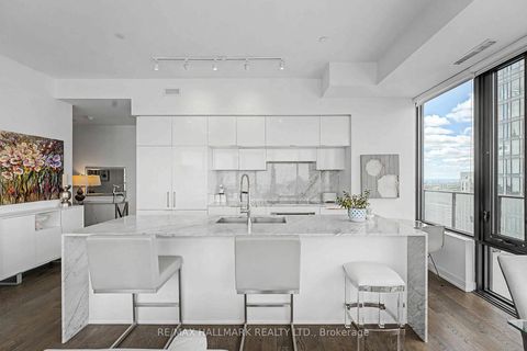 Photo 22 at PH2 - 185 Roehampton Avenue, Mount Pleasant West, Toronto