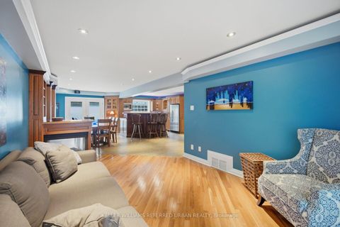 Photo 5 at 82 Eastman Crescent, Leslie Valley, Newmarket