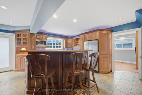 Photo 10 at 82 Eastman Crescent, Leslie Valley, Newmarket