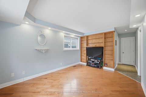 Photo 13 at 82 Eastman Crescent, Leslie Valley, Newmarket