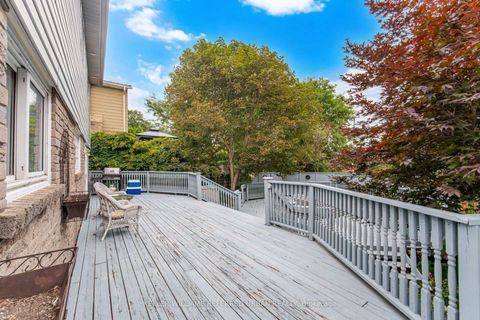 Photo 32 at 82 Eastman Crescent, Leslie Valley, Newmarket