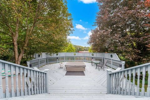 Photo 33 at 82 Eastman Crescent, Leslie Valley, Newmarket