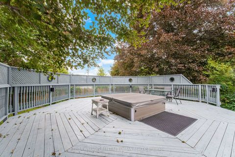 Photo 36 at 82 Eastman Crescent, Leslie Valley, Newmarket