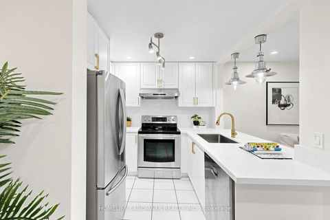 Photo 10 at B29 - 108 Finch Avenue W, Newtonbrook West, Toronto