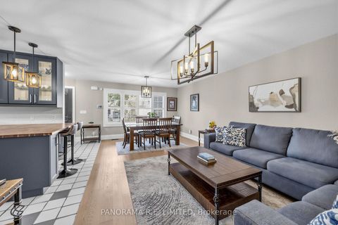 Photo 3 at 14 Agar Crescent, City Centre West, Toronto