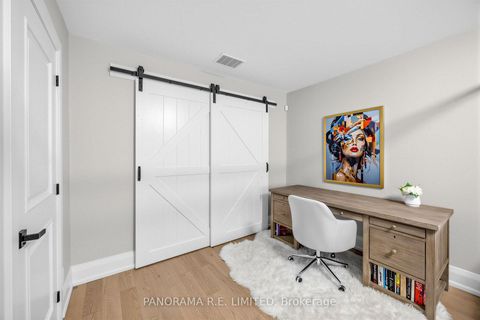 Photo 11 at 14 Agar Crescent, City Centre West, Toronto