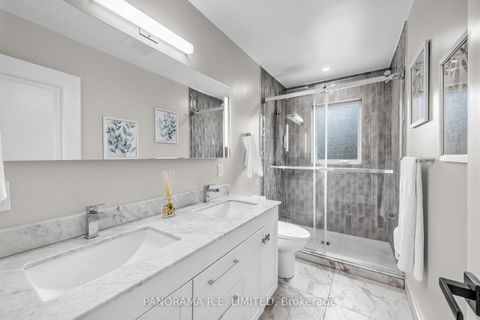 Photo 15 at 14 Agar Crescent, City Centre West, Toronto