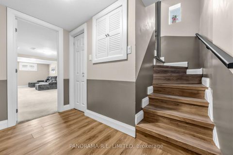 Photo 16 at 14 Agar Crescent, City Centre West, Toronto