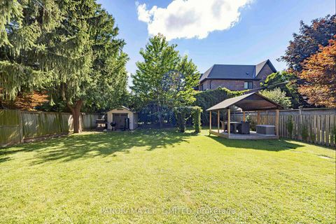 Photo 24 at 14 Agar Crescent, City Centre West, Toronto